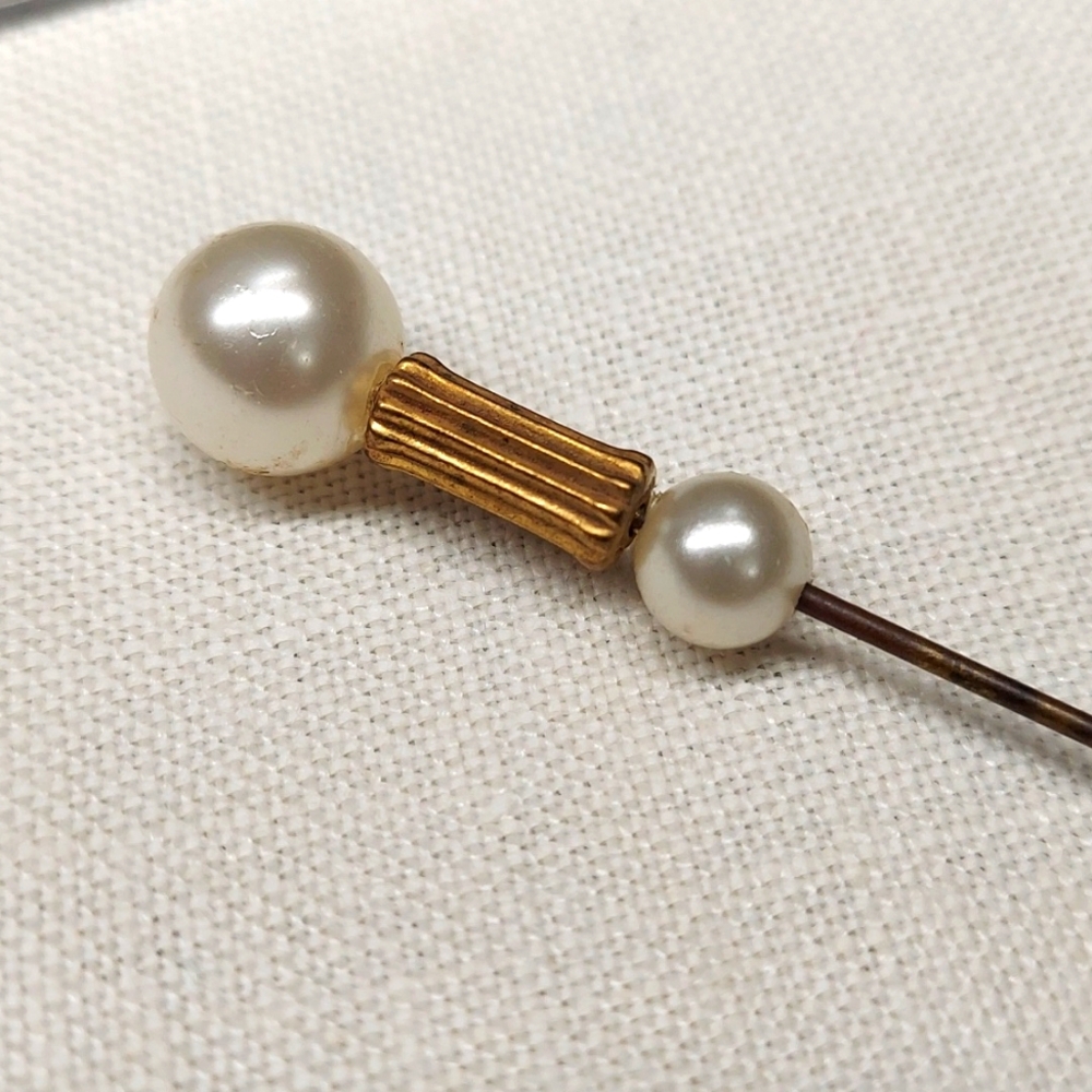 Elegant Golden and Pearl Stick / Hat Pin Vintage - Picture 3 of 5